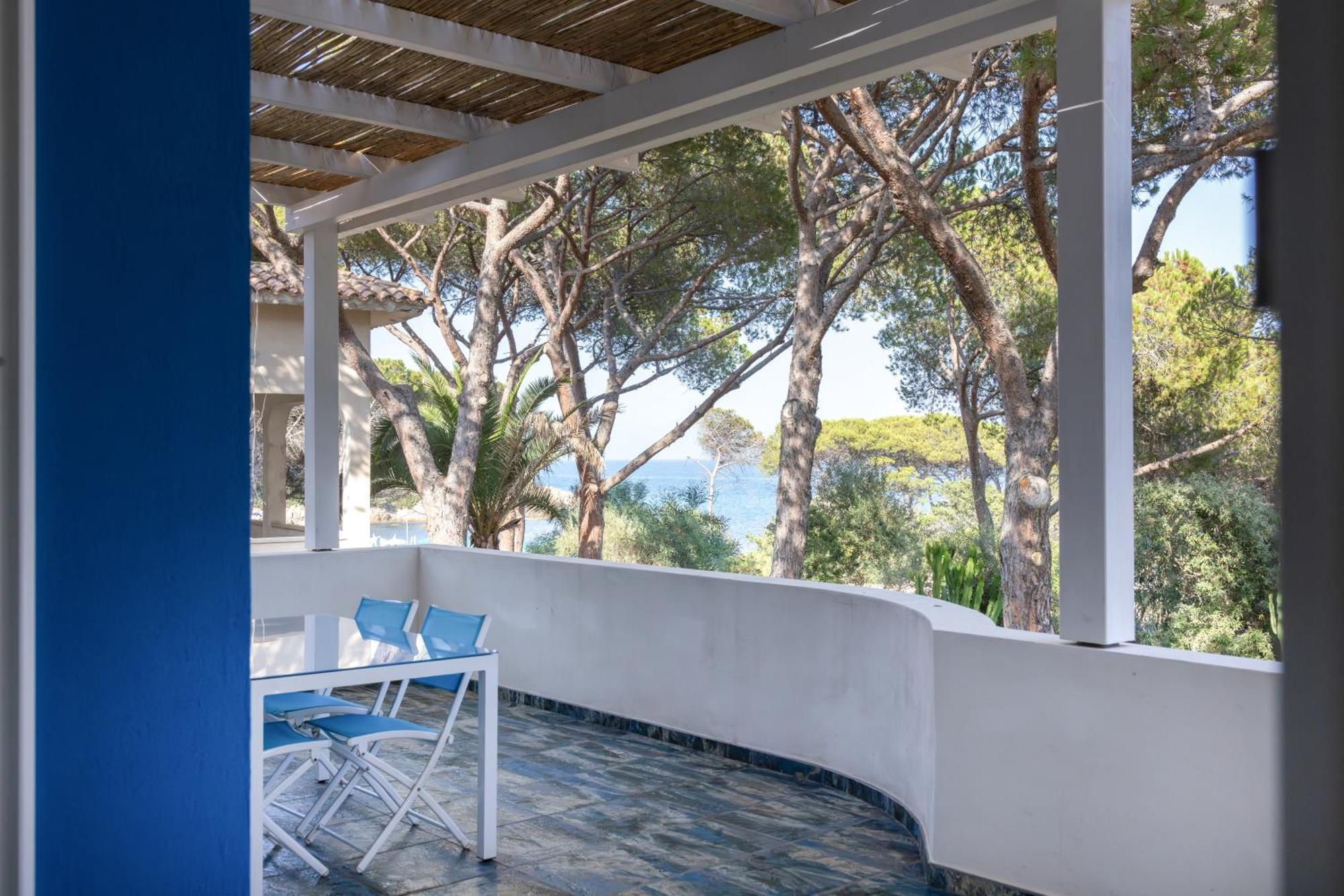 Villa B. Calaliberotto Cala Liberotto Eksteriør bilde
